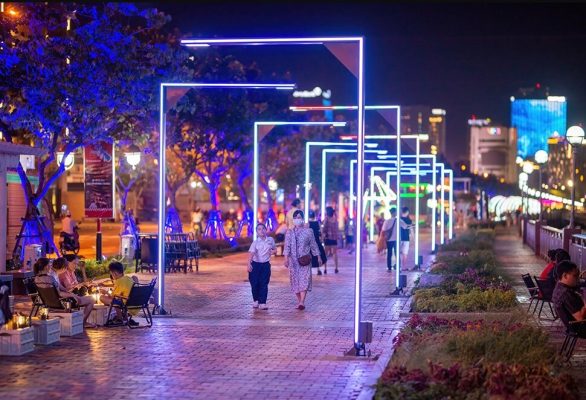 Things to do in Da Nang at night- Best Hue City Tour Travel