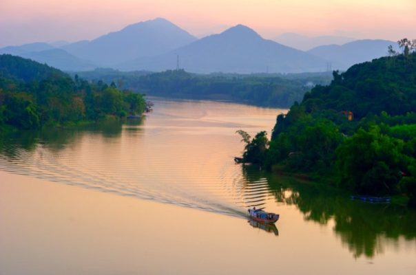 Vong Canh Hill- Best Hue City Tour