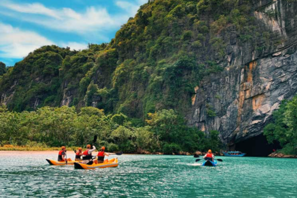 Conquer Phong Nha Cave Kayak Tour - Best Hue City Tour