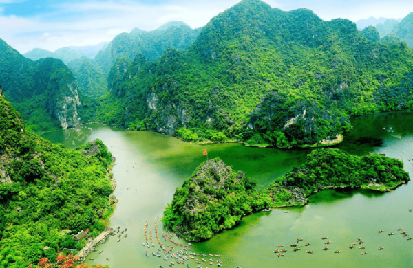 Phong Nha to Ninh Binh by private car- Best Hue City Tour Travel