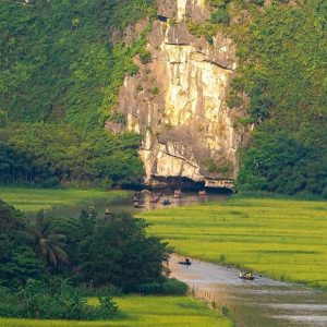 Dong Hoi To Ninh Binh By Private Car Transfer - Best Hue City Tour