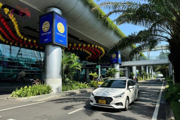 Hanoi Airport Transfer By Private Car - Best Hue City Tour