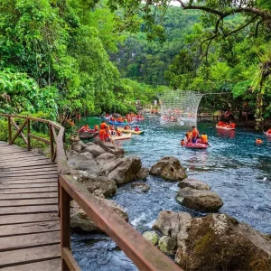 Hanoi To Dong Hoi By Private Car Rental - Best Hue City Tour