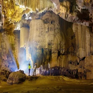 Hanoi To Dong Hoi Private Car Rental - Best Hue City Tour