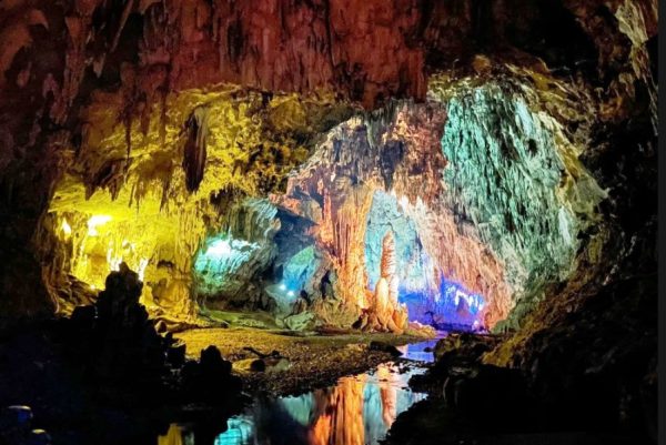 Halong Bay to Cao Bang by private car-Best Hue City Tour Travel