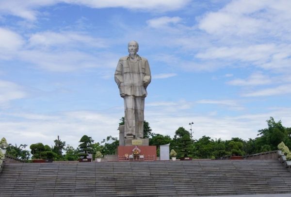 Ninh Binh to Vinh by private car- Best Hue City Tour Travel