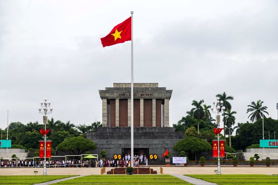 Moc Chau to Hanoi by private car- Best Hue City Tour Travel